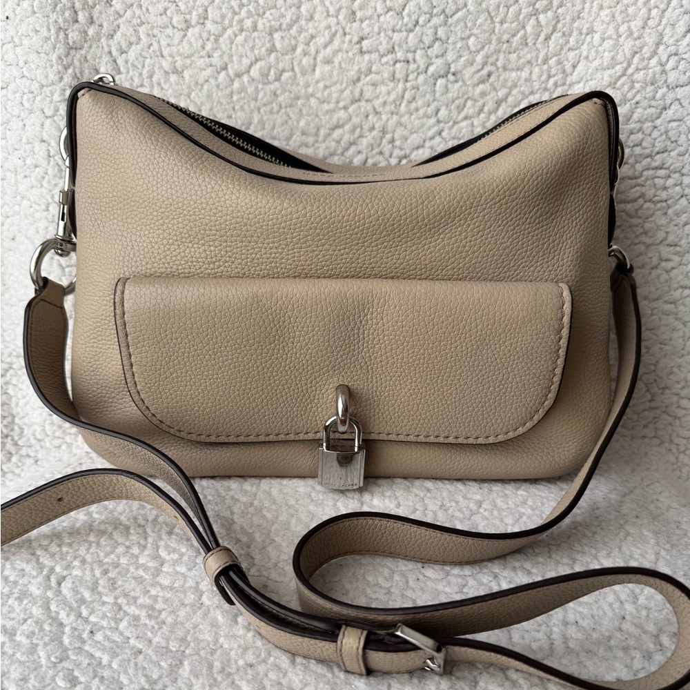 Marc Jacobs Cross Body Lock That Leather Bag